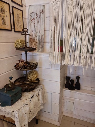 Дом с лилиями 